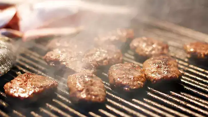 Köfte / Sucuk Ekmek